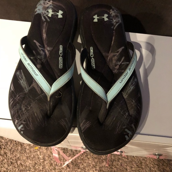 women's under armor flip flops
